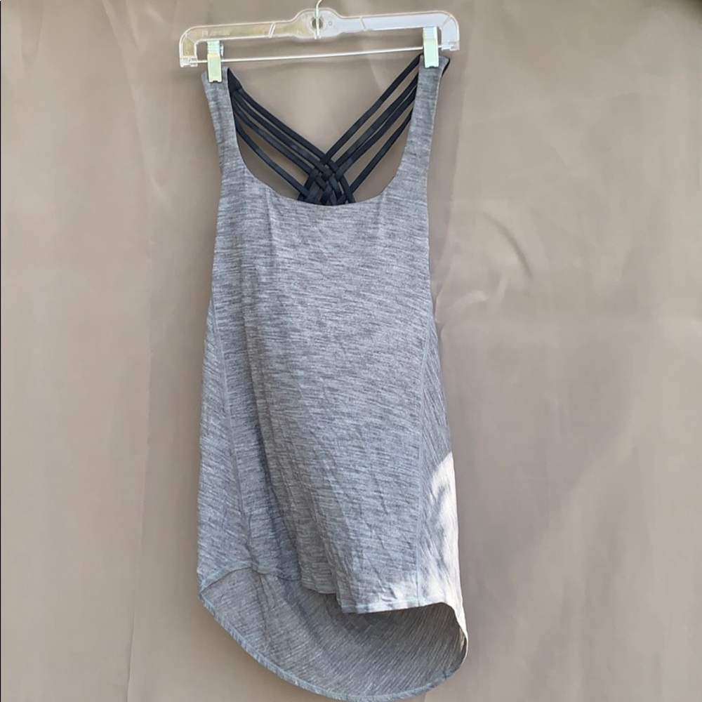 Black and gray lululemon workout top